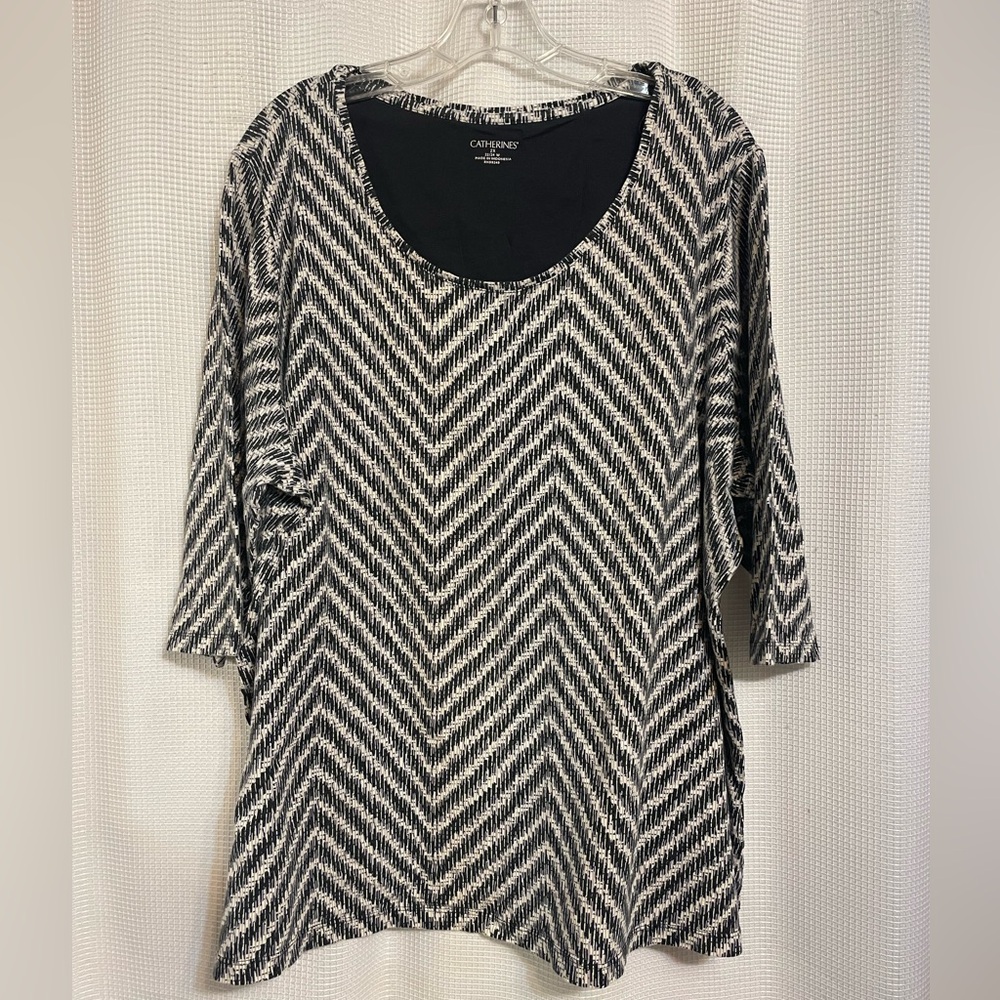 Catherines Black and White Chevron Top 2x